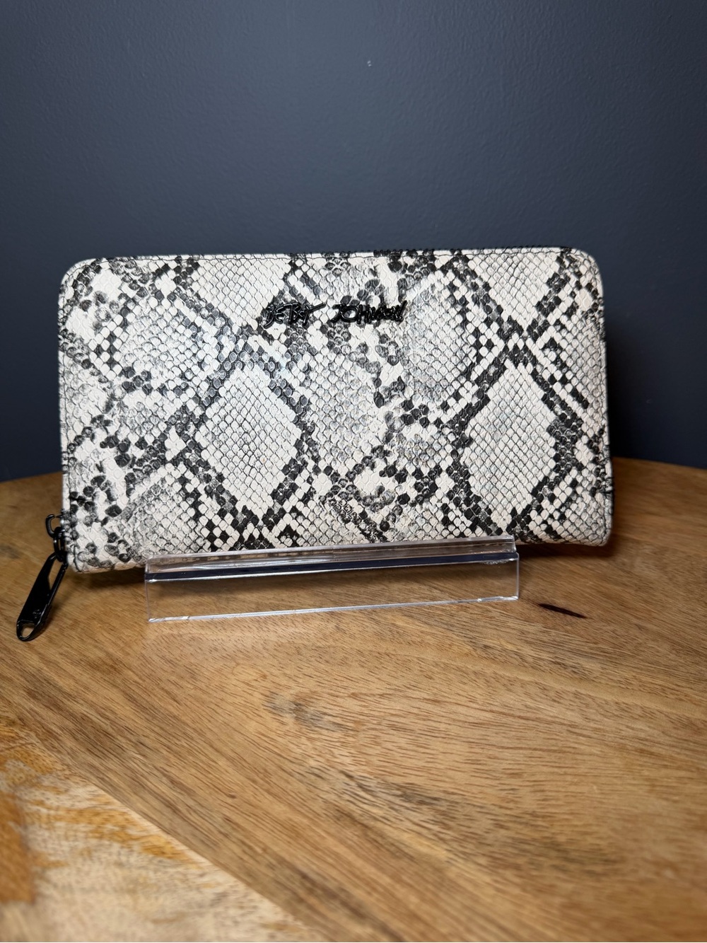Betsey Johnson Snake-Print Zip Around Wallet - White/Black
